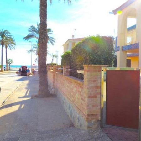 Luxury Villa 20Mts Far From The Sea オリウエラ エクステリア 写真