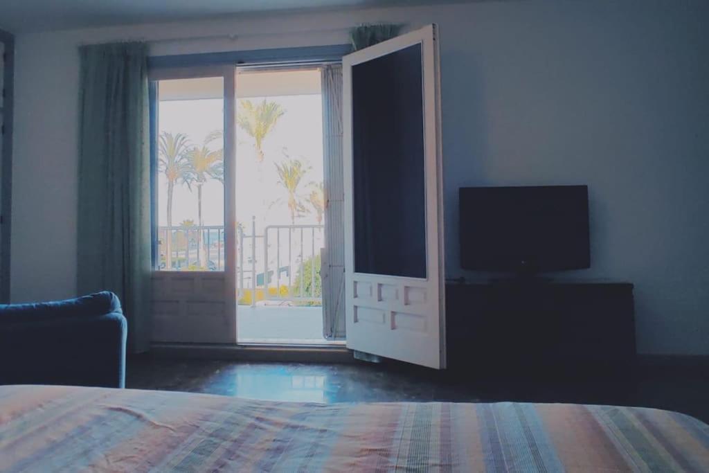 Luxury Villa 20Mts Far From The Sea オリウエラ エクステリア 写真